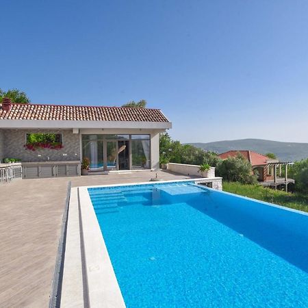 Verbalj Apartment With Swimming Pool Kotor Eksteriør bilde