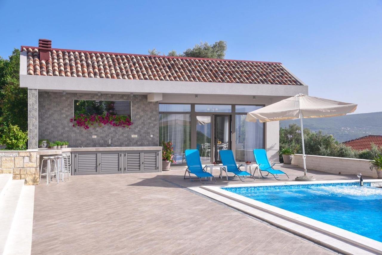 Verbalj Apartment With Swimming Pool Kotor Eksteriør bilde