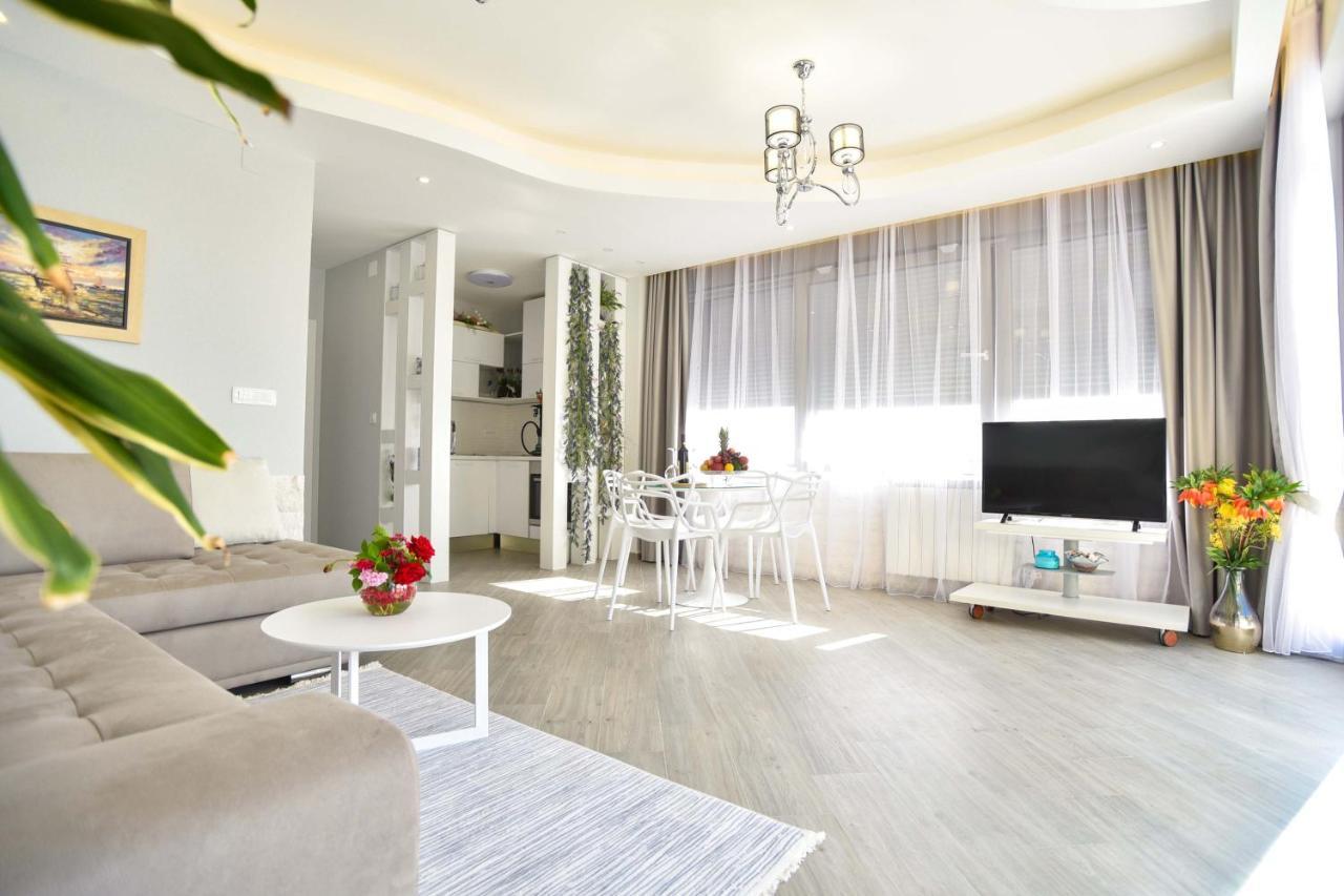 Verbalj Apartment With Swimming Pool Kotor Eksteriør bilde
