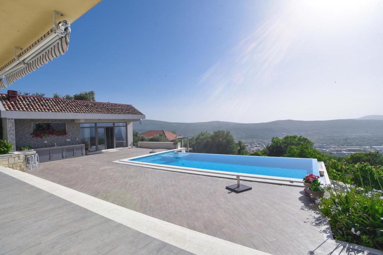 Verbalj Apartment With Swimming Pool Kotor Eksteriør bilde