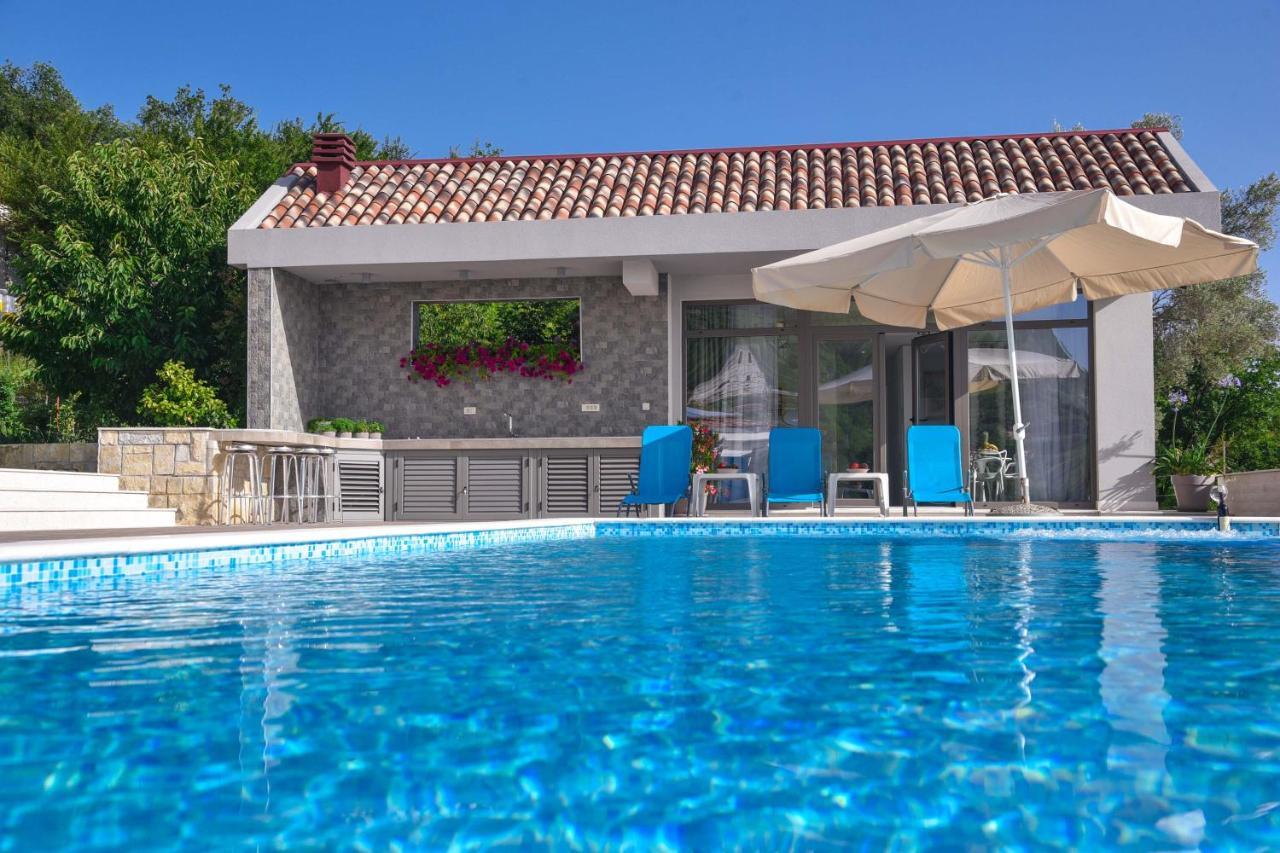 Verbalj Apartment With Swimming Pool Kotor Eksteriør bilde