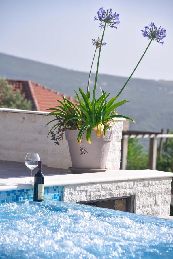 Verbalj Apartment With Swimming Pool Kotor Eksteriør bilde